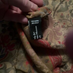 Metropolitan Museum of art scarf